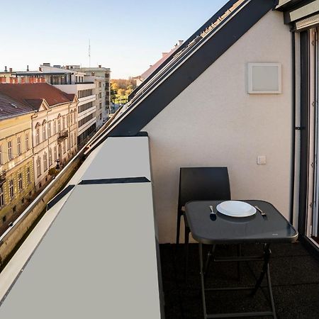 Dream Apartman 1 With Free Parking Győr Exteriör bild
