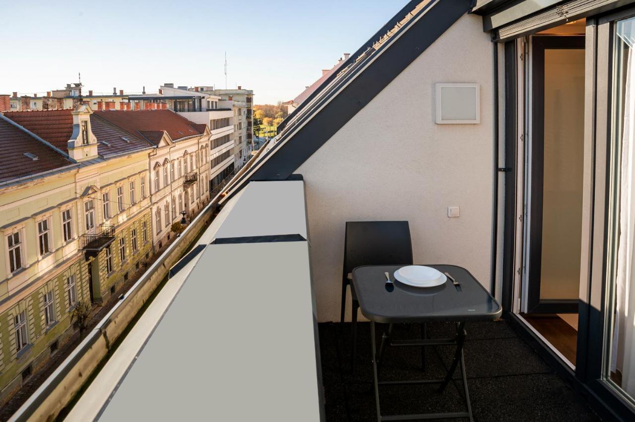 Dream Apartman 1 With Free Parking Győr Exteriör bild